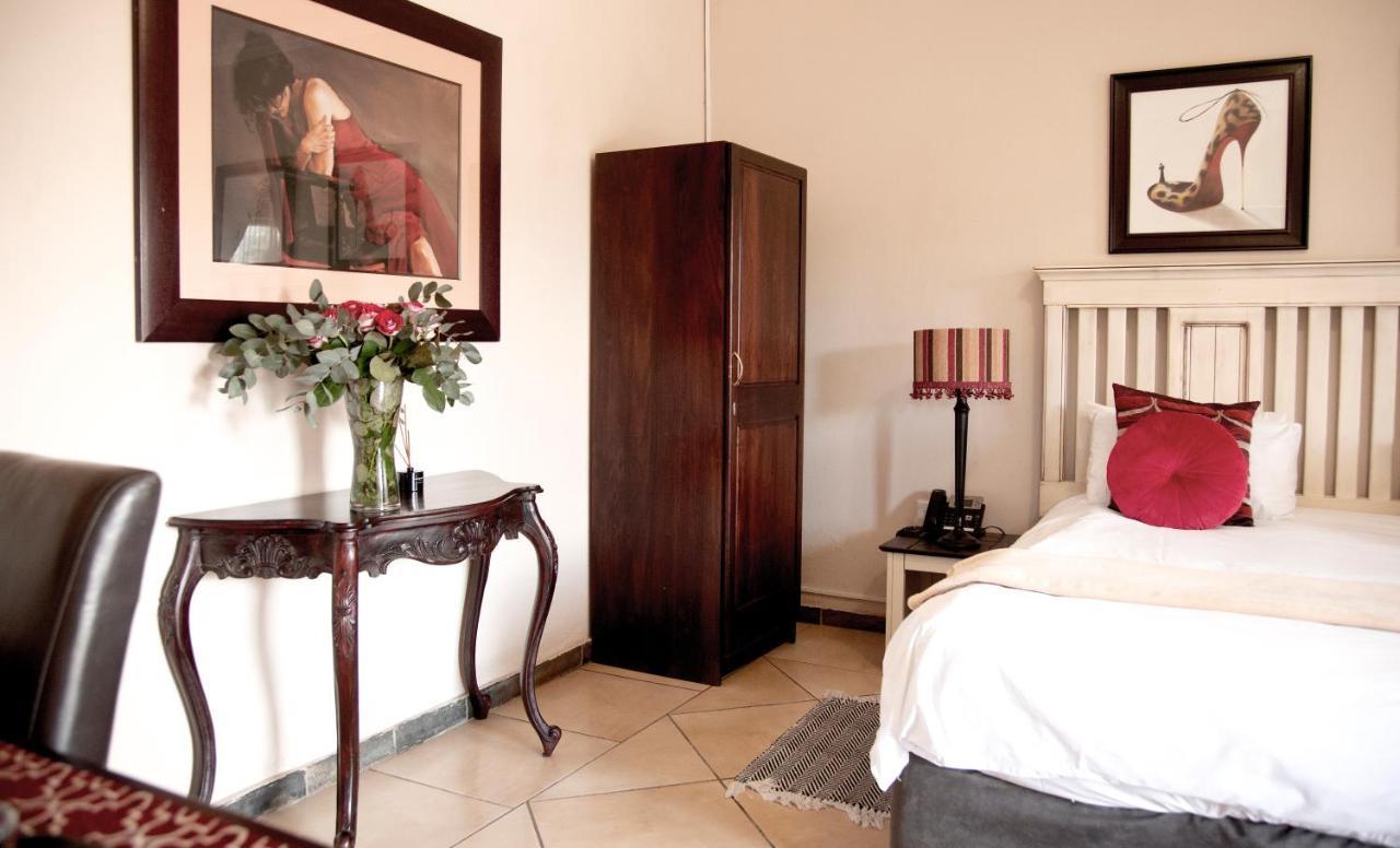 Casa Toscana Lodge Претория Екстериор снимка