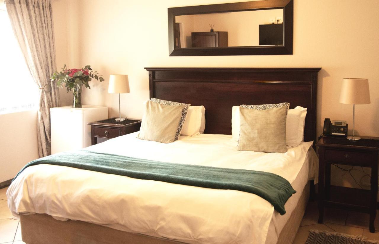 Casa Toscana Lodge Претория Екстериор снимка
