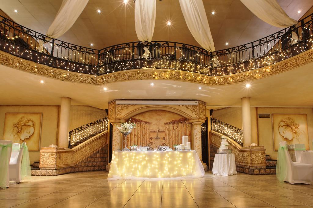 Casa Toscana Lodge Претория Екстериор снимка