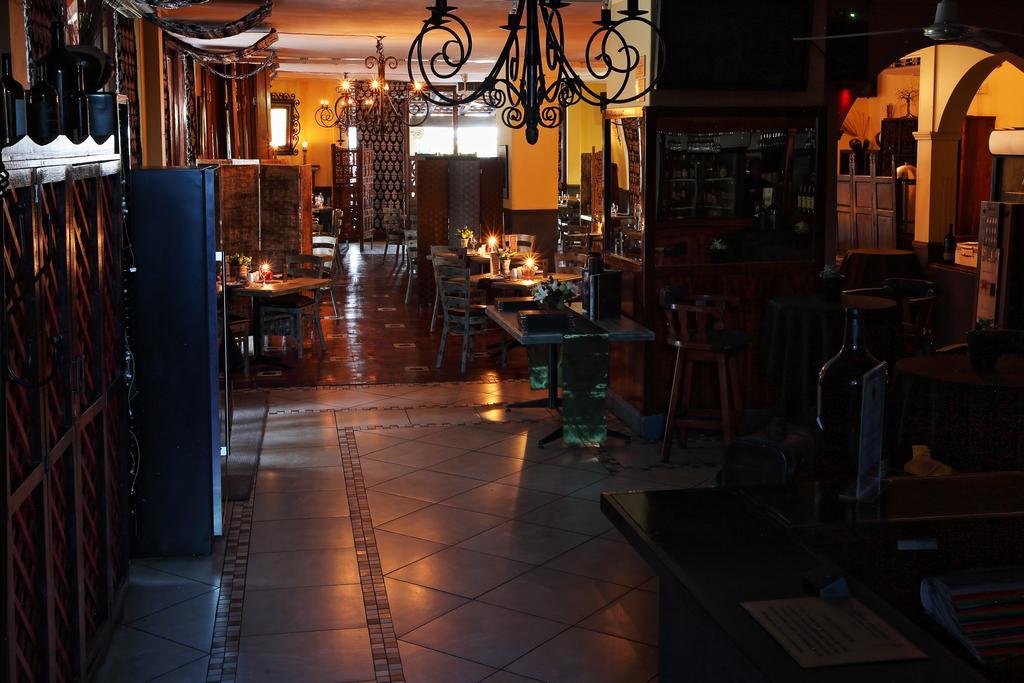 Casa Toscana Lodge Претория Екстериор снимка