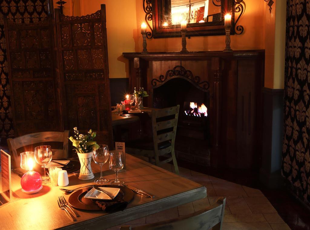 Casa Toscana Lodge Претория Екстериор снимка