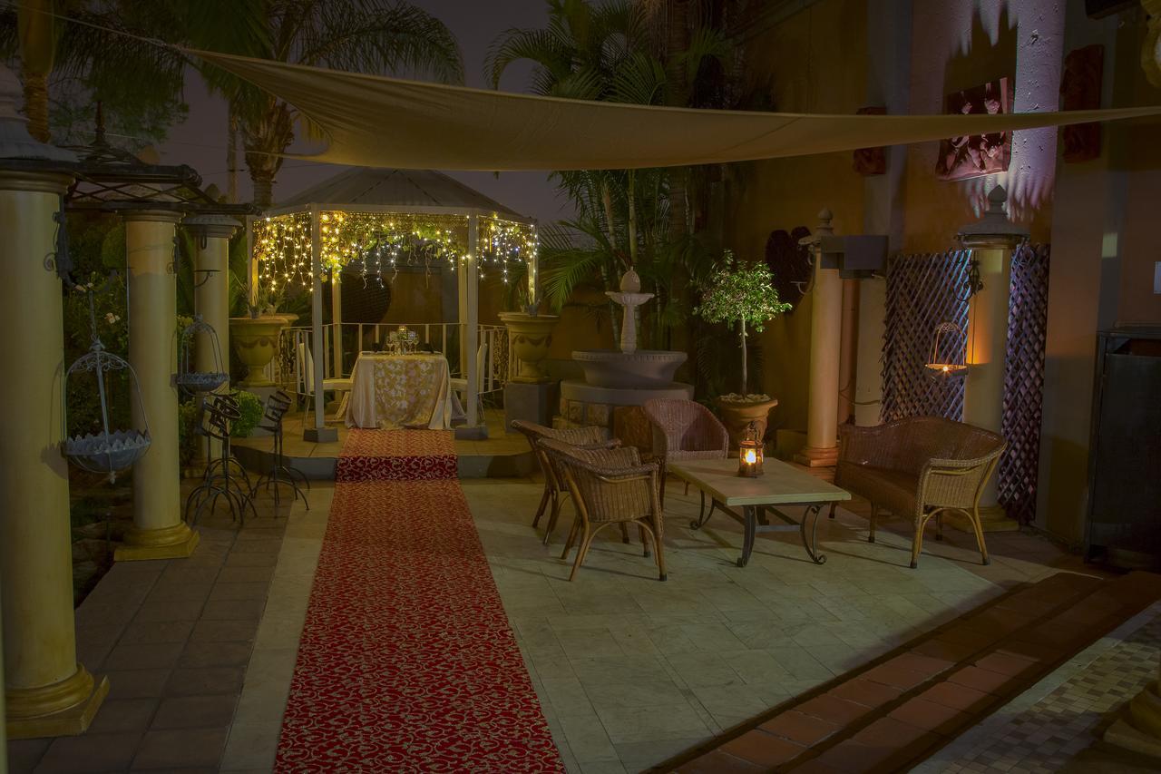 Casa Toscana Lodge Претория Екстериор снимка